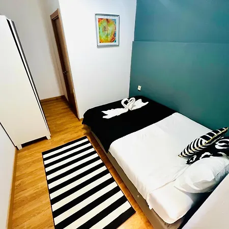 In The Heart Of Lisbon, Location Apartment *